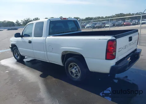 2004 Chevrolet Silverado 1500 Work Truck z USA, uszkodzony, nr VIN 1GCEC19X04Z343363